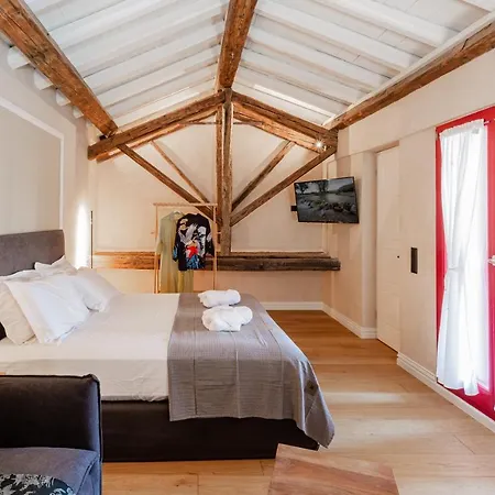 Danae Hotel 3*