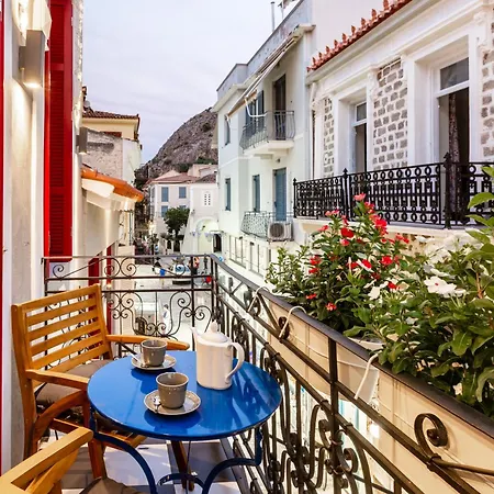 Danae Hotel
